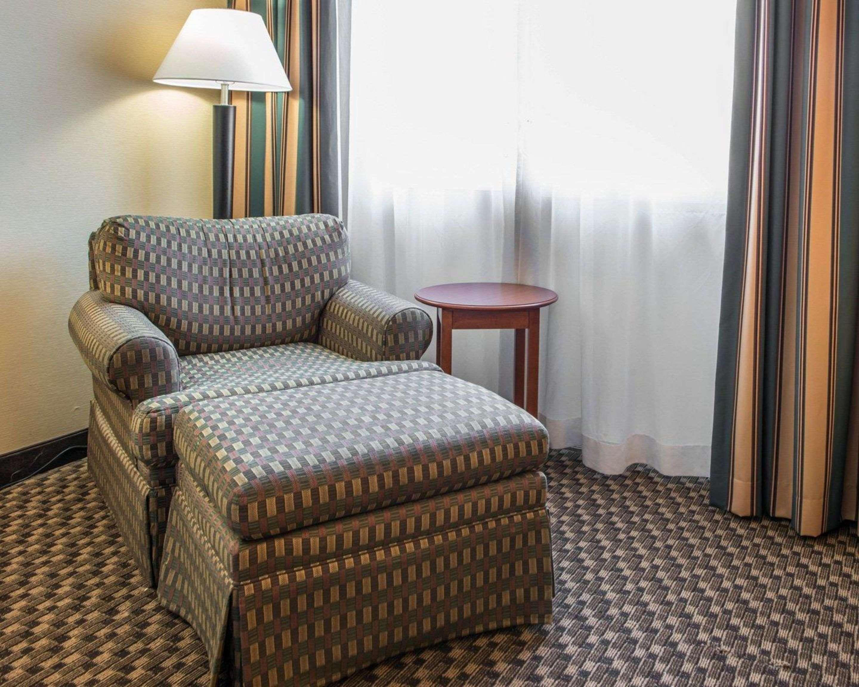 Mainstay Suites Verona Exteriér fotografie